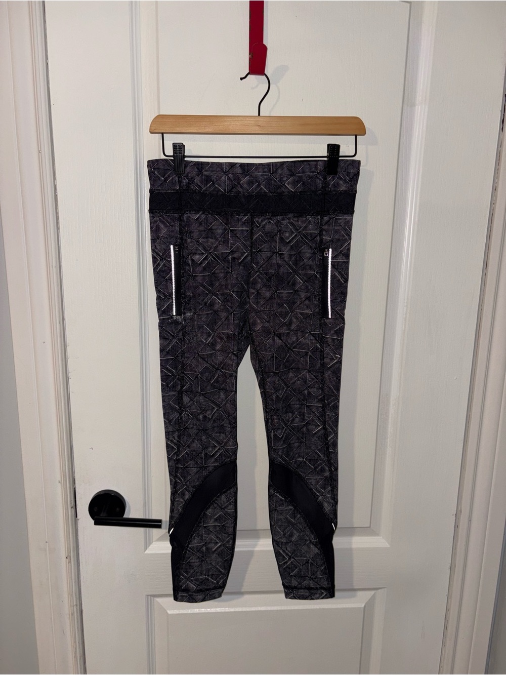 Lululemon | Black Printed Leggings | Size 6